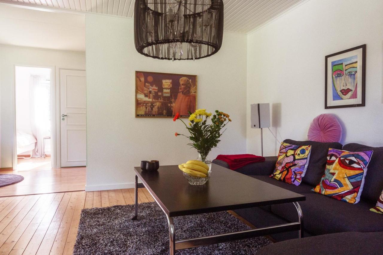 Very Nice Cottage By The Lake. Lursjoen! Hästveda Exterior photo