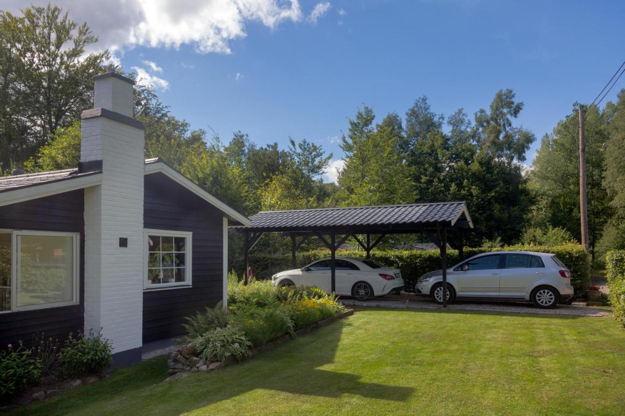 Very Nice Cottage By The Lake. Lursjoen! Hästveda Exterior photo