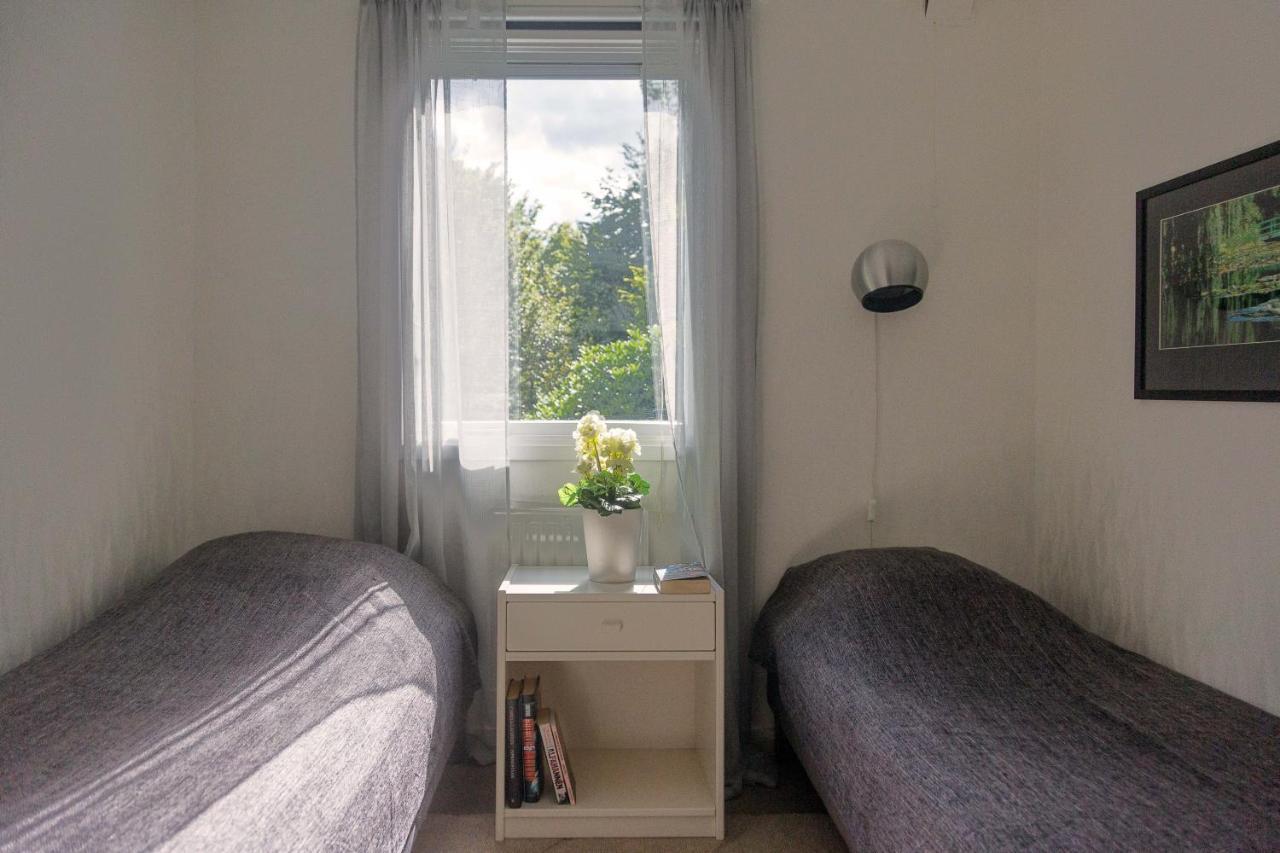 Very Nice Cottage By The Lake. Lursjoen! Hästveda Exterior photo